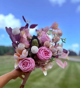 pink wedding bouquet